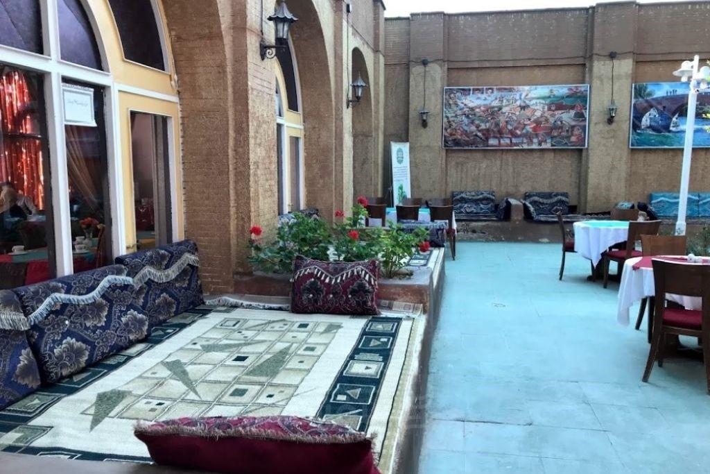 هتل جهانگردی شهرکرد