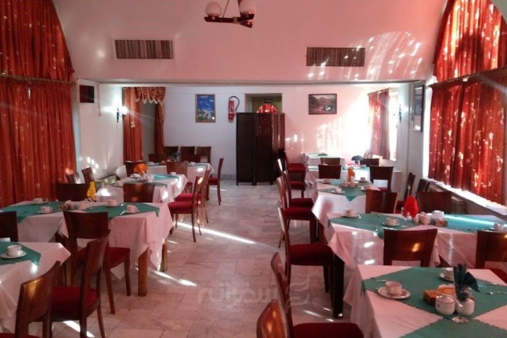 هتل جهانگردی شهرکرد