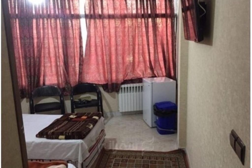 مهمانپذیر کشاورز تهران