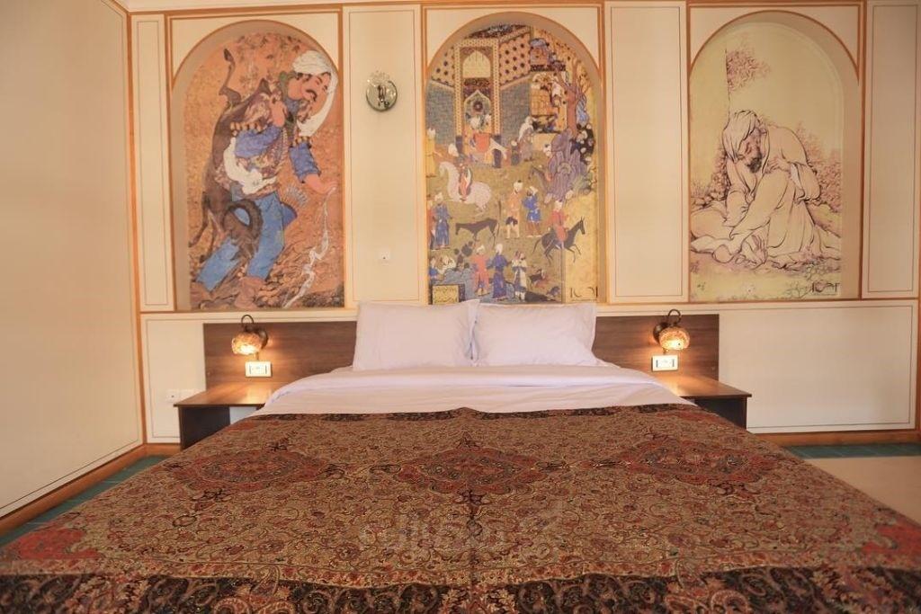 هتل سنتی خانه کشیش اصفهان