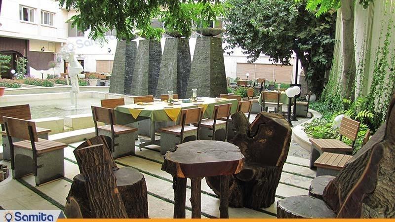 حیاط هتل تهران مشهد