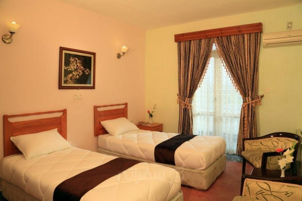 هتل جهانگردی نمونه بندر انزلی