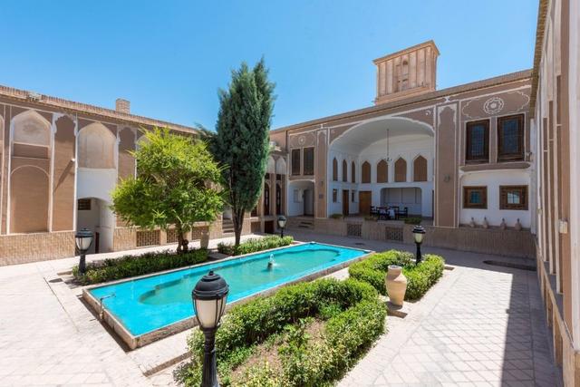 هتل سنتی لاله یزد